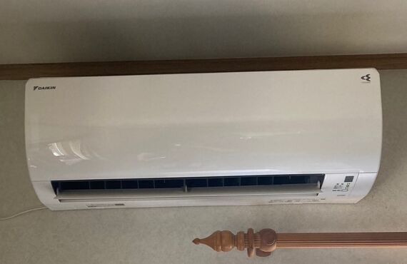エアコンの脱着工事させて頂きました。
